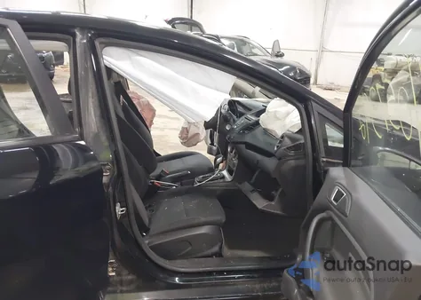 2016 Ford Fiesta Se z USA, uszkodzony, nr VIN 3FADP4BJ3GM107227